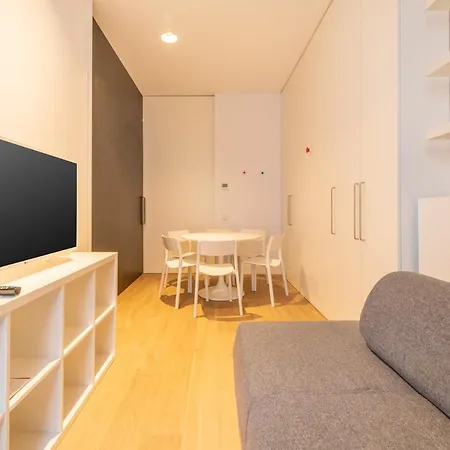 Myflats Luxury Old Town Apartment