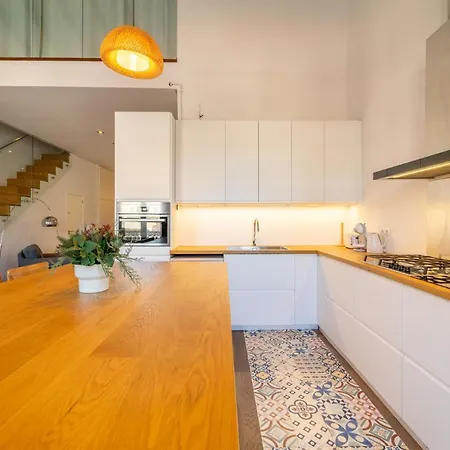Myflats Luxury Old Town Apartment